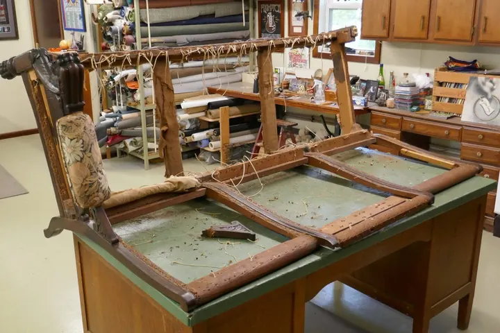 Tear-down in process. Previous attempts at repairing the frame were quite poor...