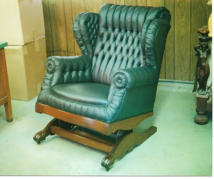 The 35mm film didn't capture the color. This is black leather.