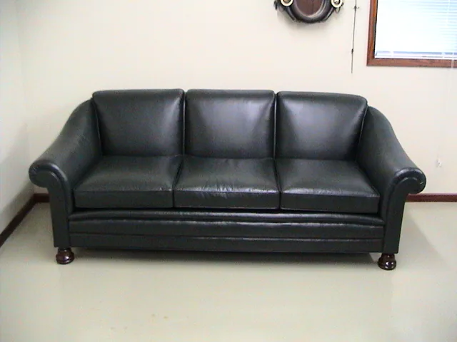 1930s Legislature Lounge Replica, finished