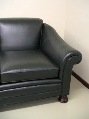 1930s Legislature Lounge Replica, photo 3 of 32