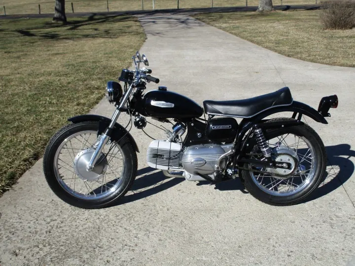 1967 Harley-Davidson Sprint Seat, photo 16 of 18