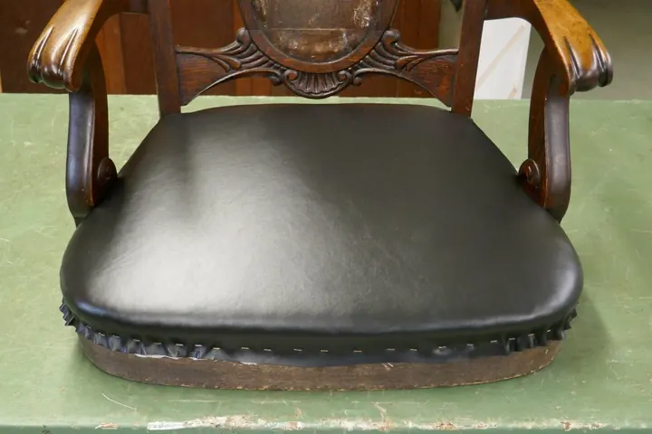High quality leather imported from Austria is the finishing touch!