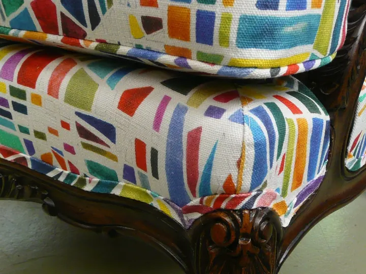 I despise the use of bulky double welt and choose to fold flat trim.